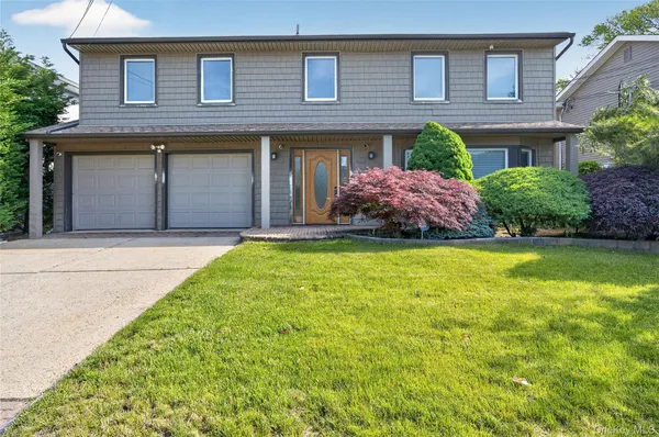 $1,125,000 | 3145 Hewlett Avenue, Merrick, NY 11566