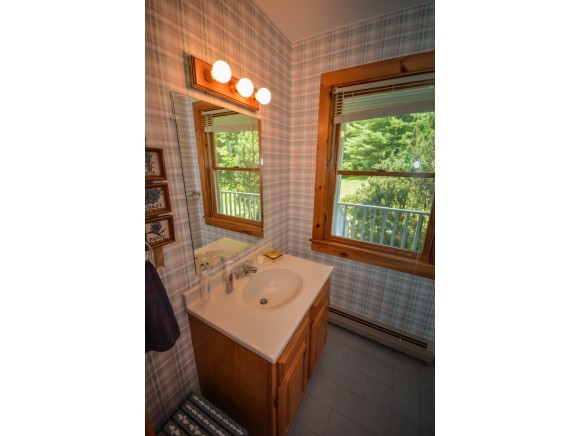 458 Ray Hill Road Wilmington, VT 05363 - Photo 12 of 21 Gallery Image 12