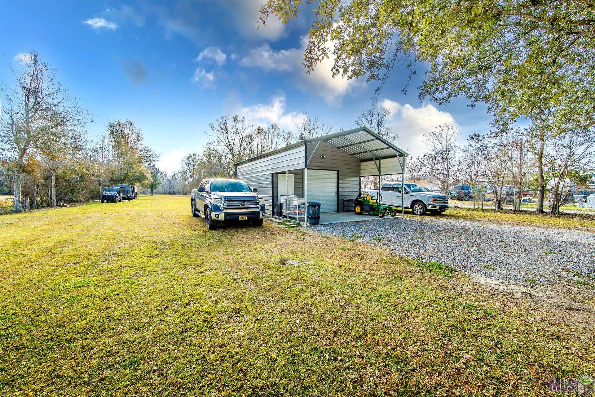 2163 Bayou Blue Road Houma, LA 70364 - Photo 6 of 13 Gallery Image 6