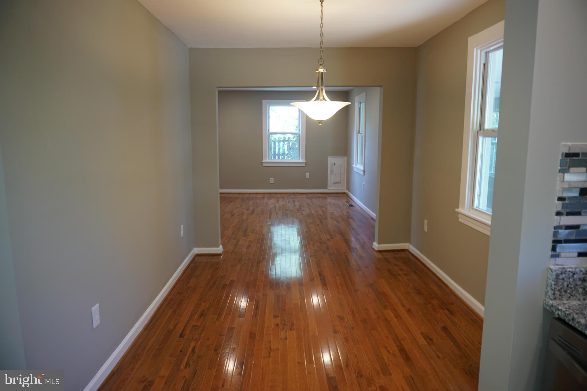 4712 Beauford Road Morningside, MD 20746 - Photo 7 of 23 Living Room/Dining Room