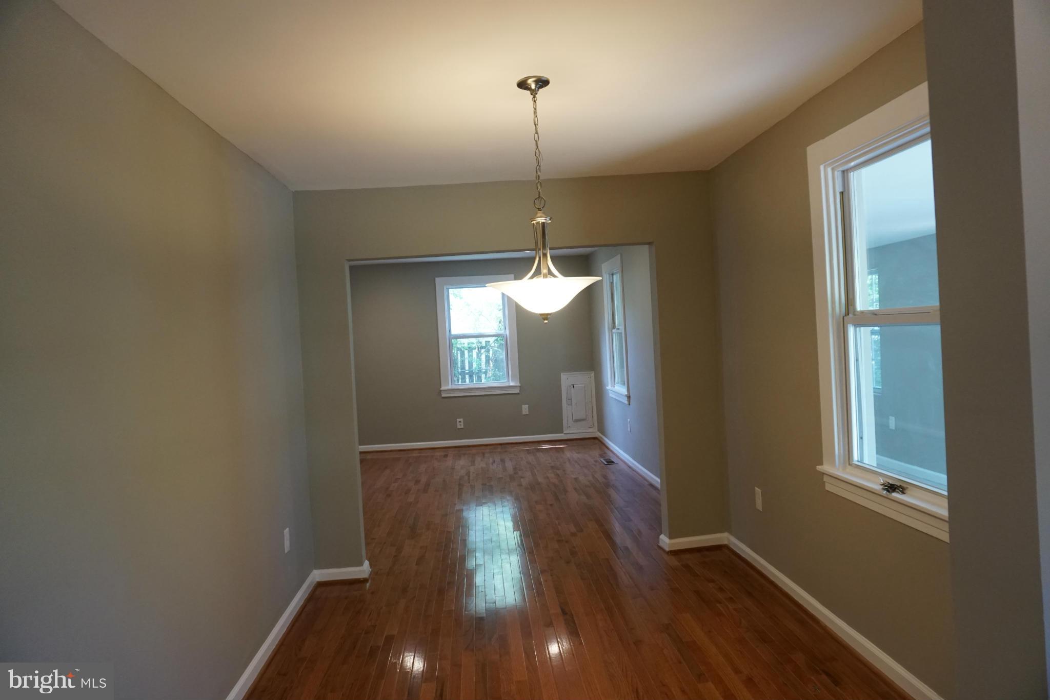 4712 Beauford Road Morningside, MD 20746 - Photo 8 of 23 Living Room/Dining Room