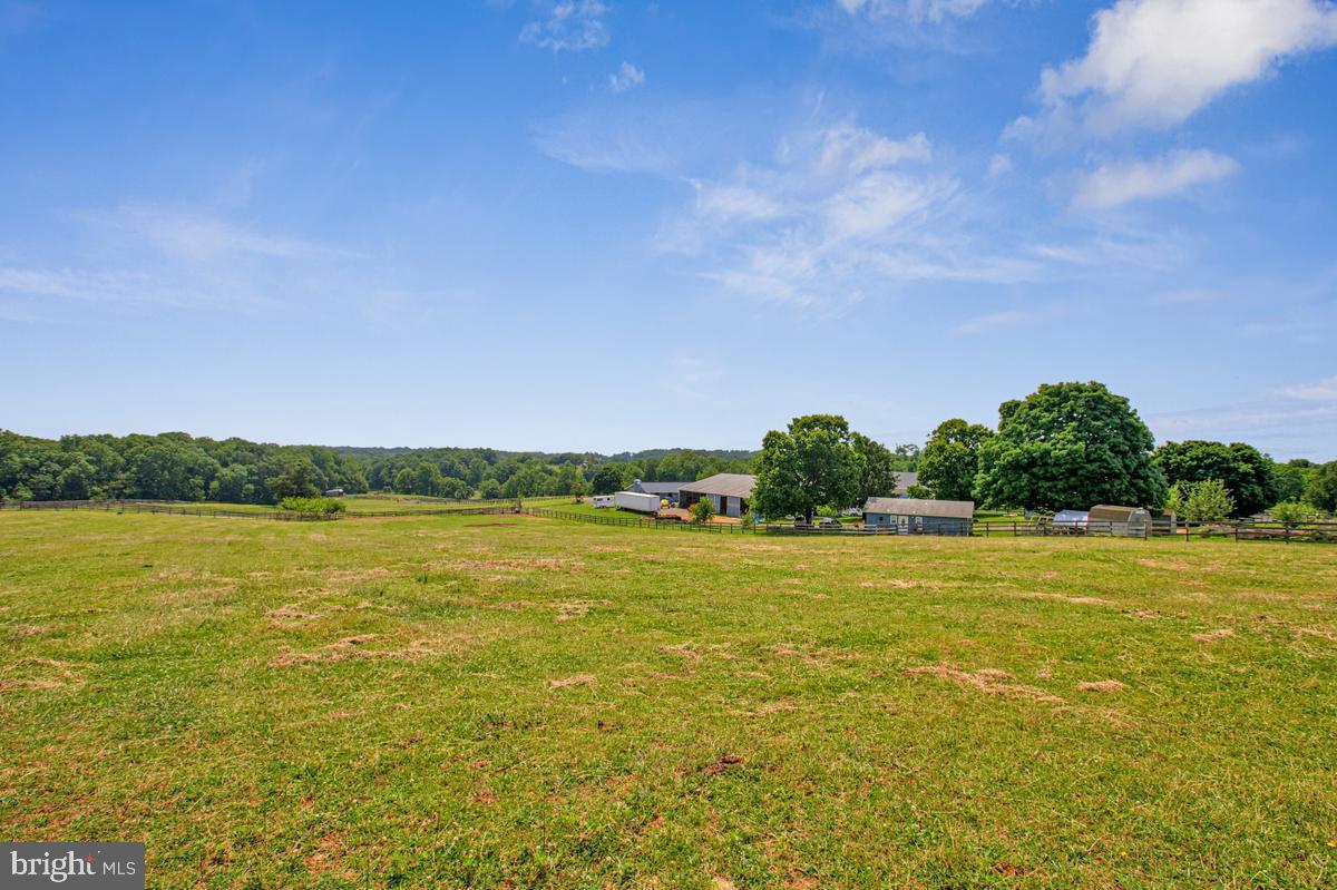 26220 Mullinix Mill Road Damascus, MD 20872 - Photo 7 of 69 Gallery Image 7