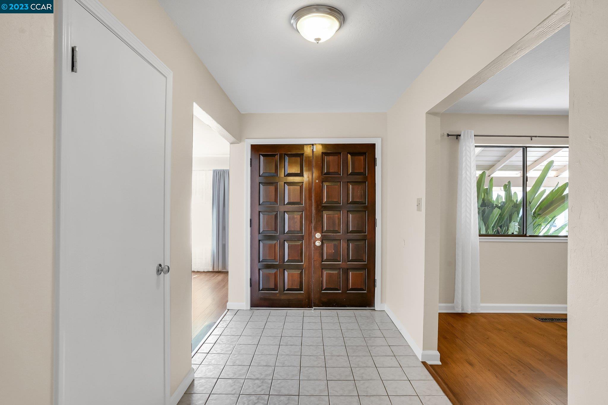 348 Barrett Circle Danville, CA 94526 - Photo 4 of 41