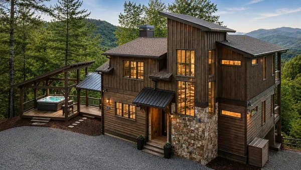 $1,195,000 | 128 Amy Creek Circle, Ellijay, GA 30540