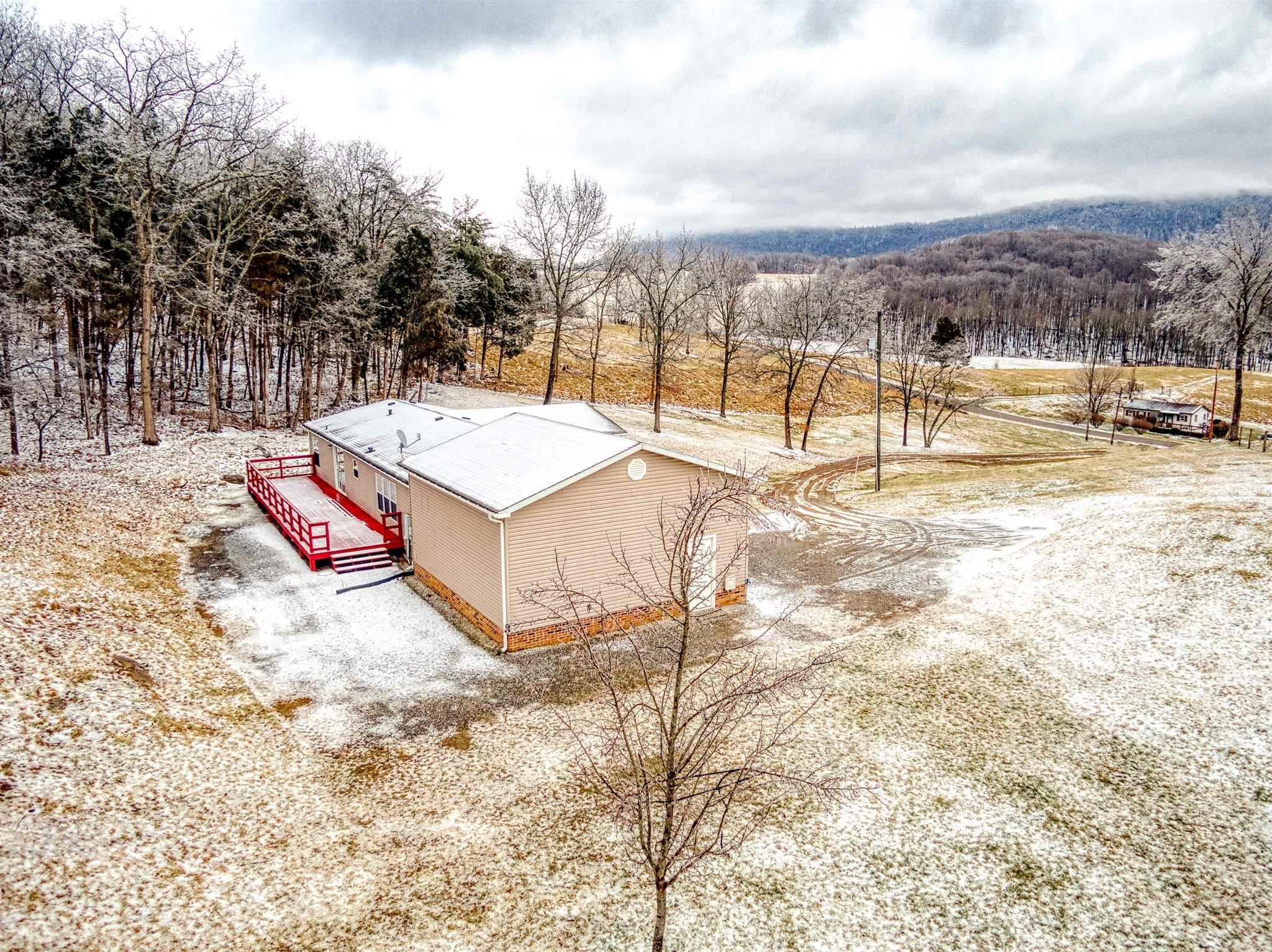 960 Brickyard Road Pembroke, VA 24136 - Photo 4 of 37 Gallery Image 4