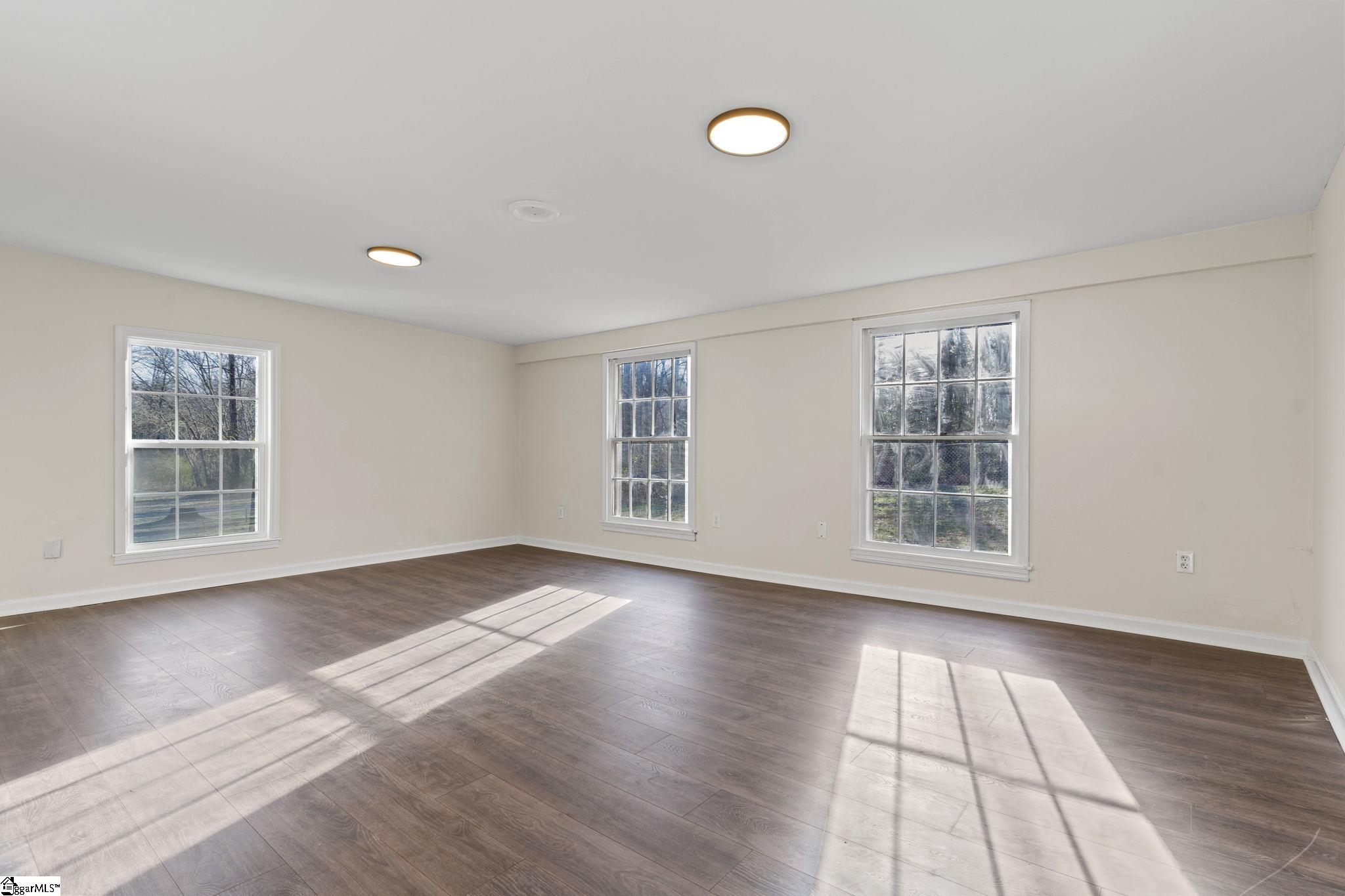 130 State Rd S-42-8392 Boiling Springs, SC 29316 - Photo 14 of 36 Gallery Image 14