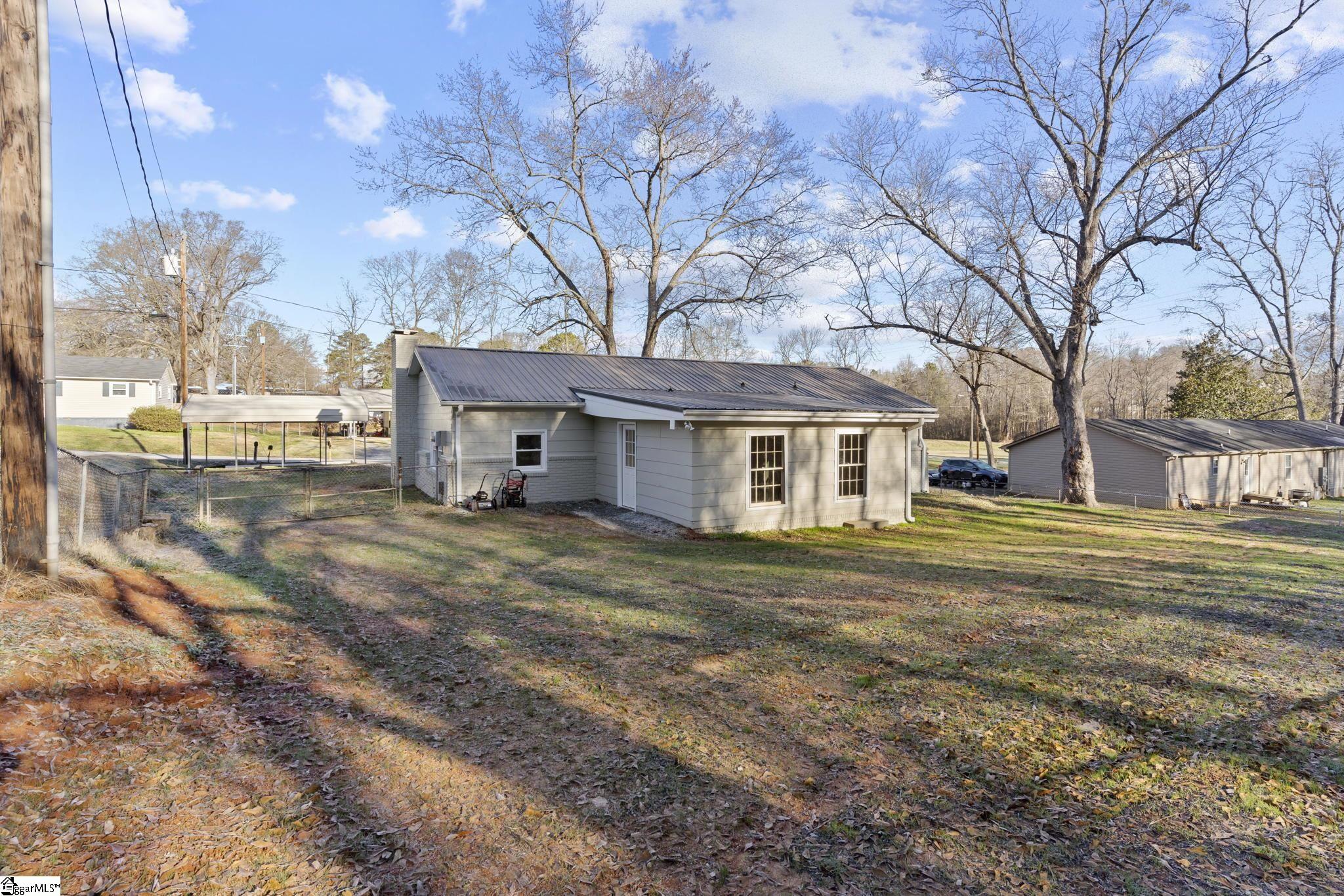 130 State Rd S-42-8392 Boiling Springs, SC 29316 - Photo 33 of 36 Gallery Image 33
