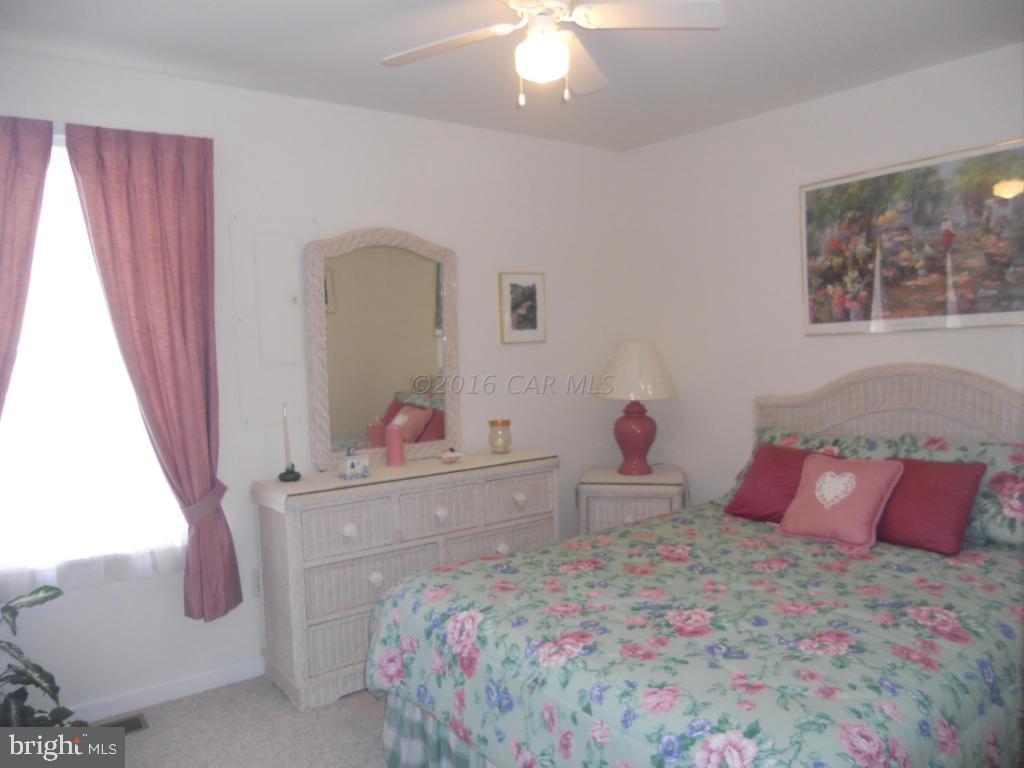 35 Gloucester Road Ocean Pines, MD 21811 - Photo 8 of 19 Gallery Image 8