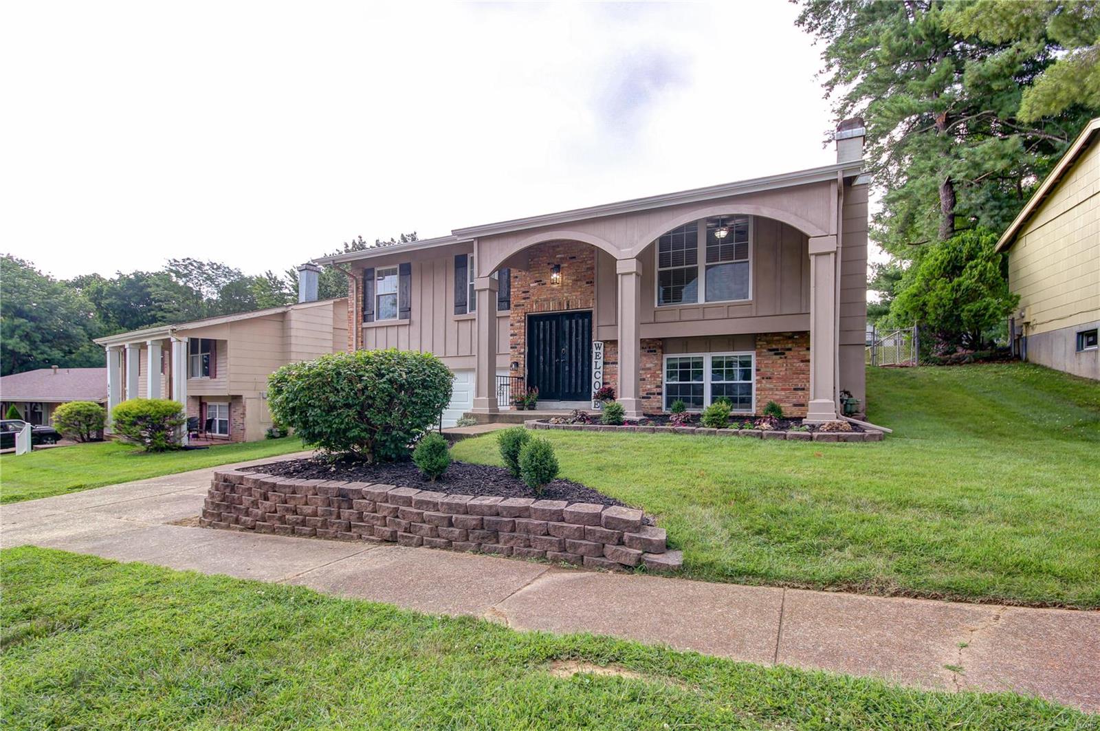 676 Walnut Point Court Ballwin, MO 63021 - Photo 1 of 34