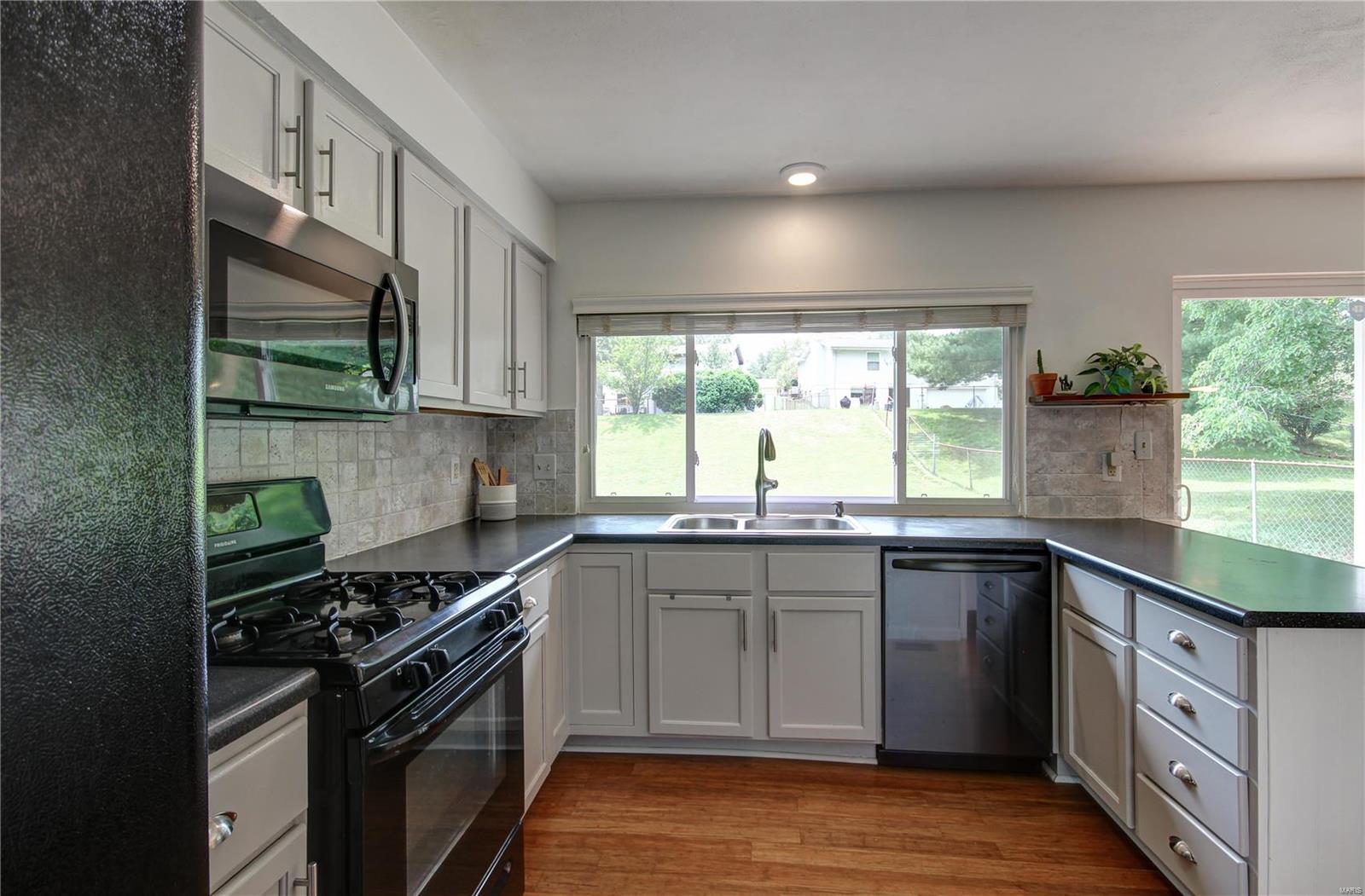 676 Walnut Point Court Ballwin, MO 63021 - Photo 20 of 34