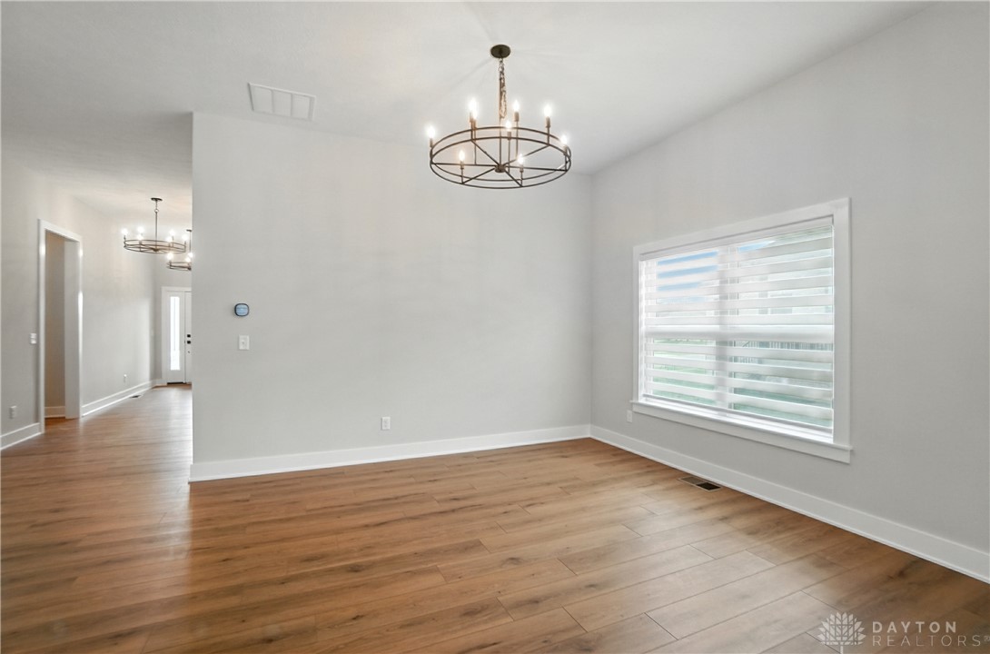 9333 Rochelle Lane Dayton, OH 45458 - Photo 14 of 55