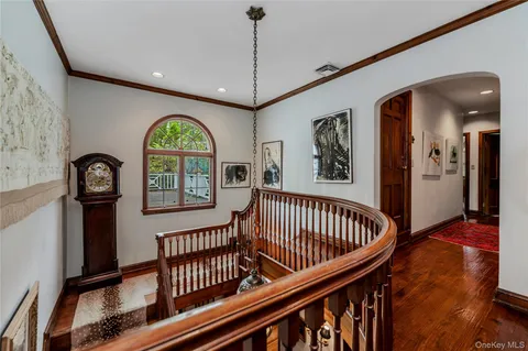 $2,758,000 | 111 Clent Road, Great Neck, NY 11021