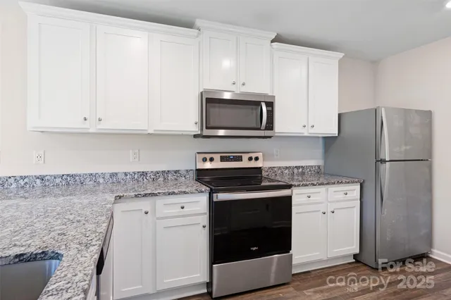 $290,000 | 262 Frank Burns Way, Kings Mountain, NC 28086