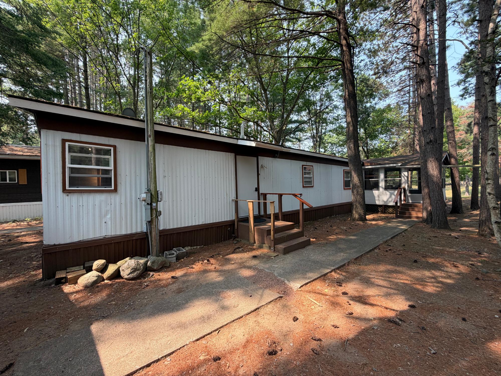 8577 Hower Road Minocqua, WI 54548 - Photo 4 of 29 Gallery Image 4