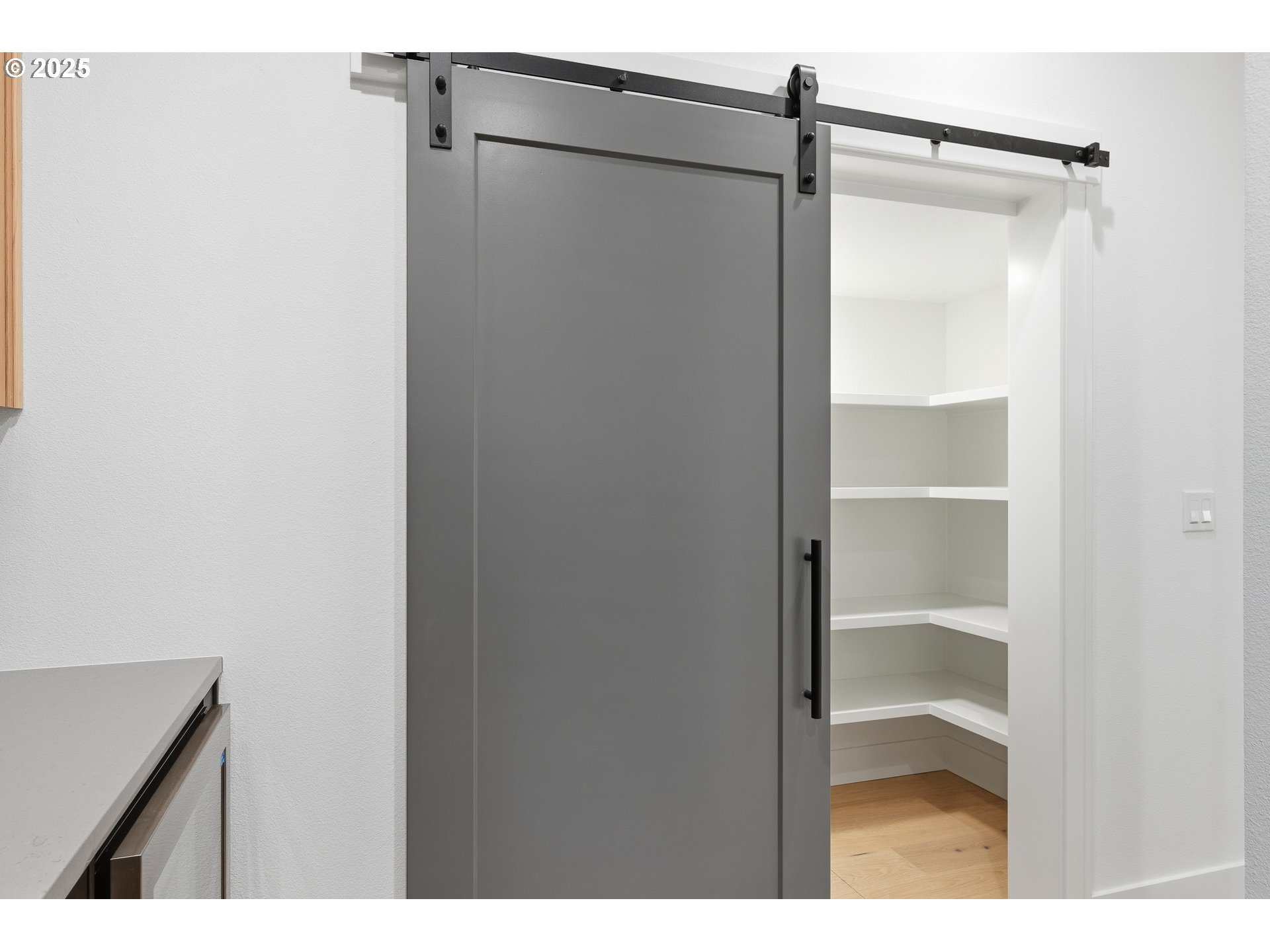 14100 Knaus Road Lake Oswego, OR 97034 - Photo 16 of 45