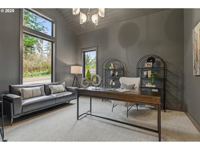 $2,895,000 | 14100 Knaus Road, Lake Oswego, OR 97034