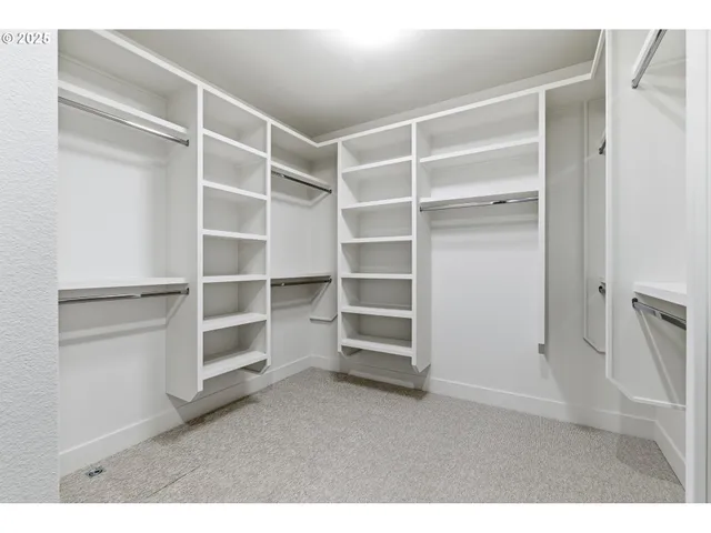 $2,895,000 | 14100 Knaus Road, Lake Oswego, OR 97034