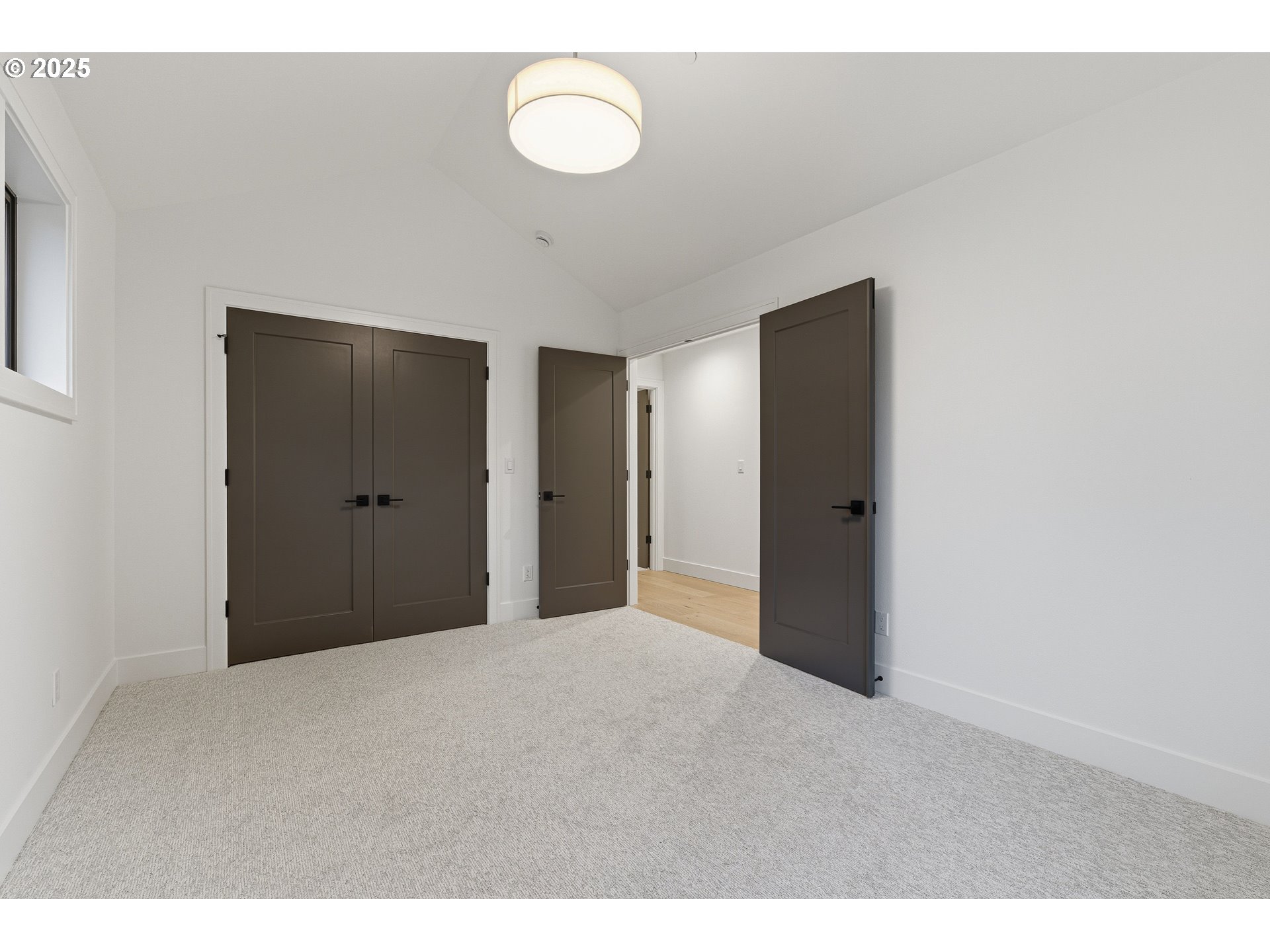 14100 Knaus Road Lake Oswego, OR 97034 - Photo 41 of 45