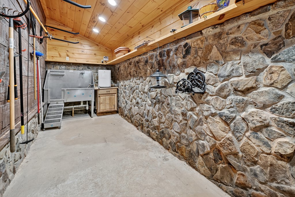 857 Lakeview Drive Blue Ridge, GA 30513 - Photo 66 of 94 Gallery Image 66