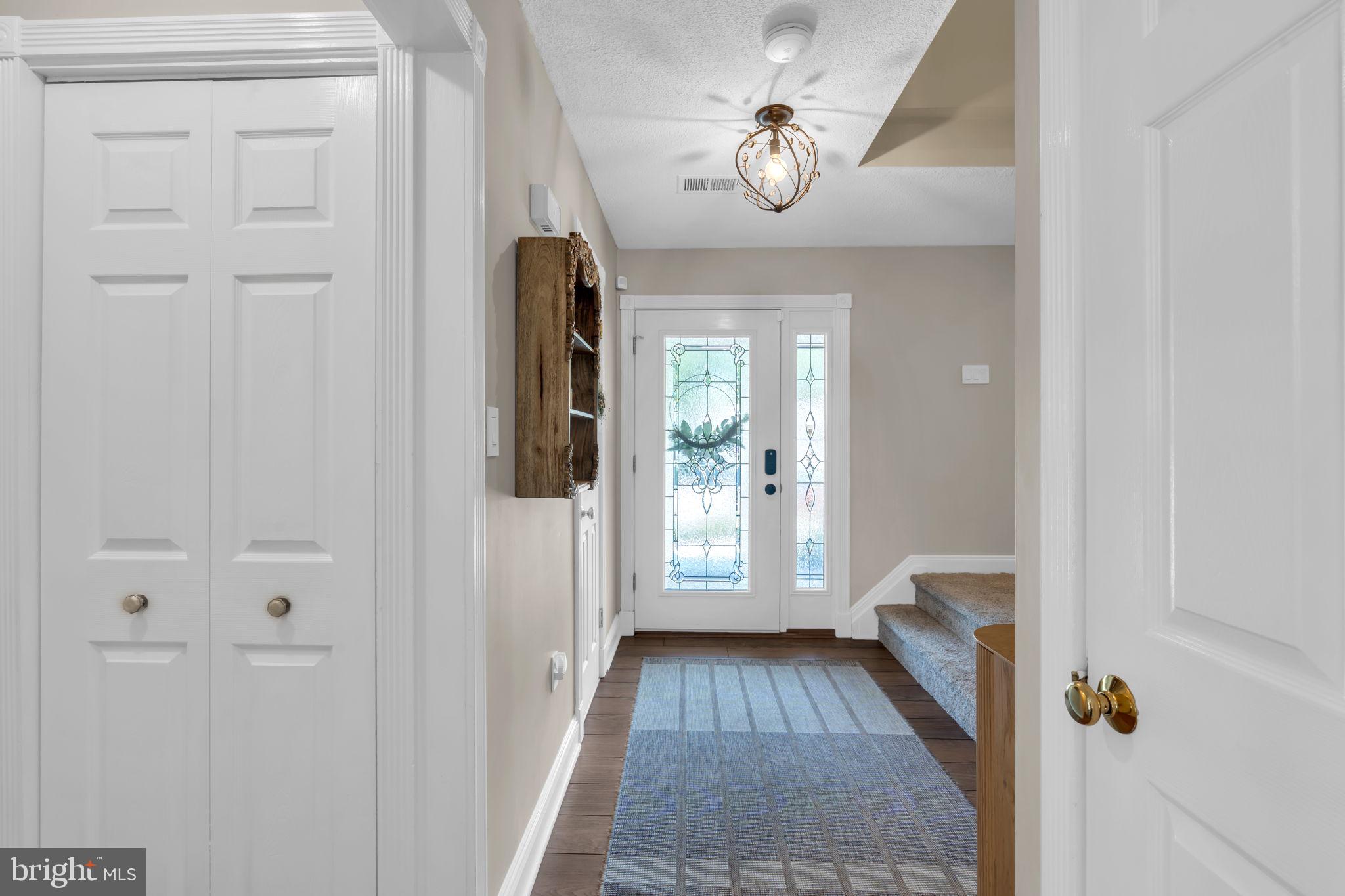 24 Tar Heels Road Hamilton, NJ 08619 - Photo 7 of 62