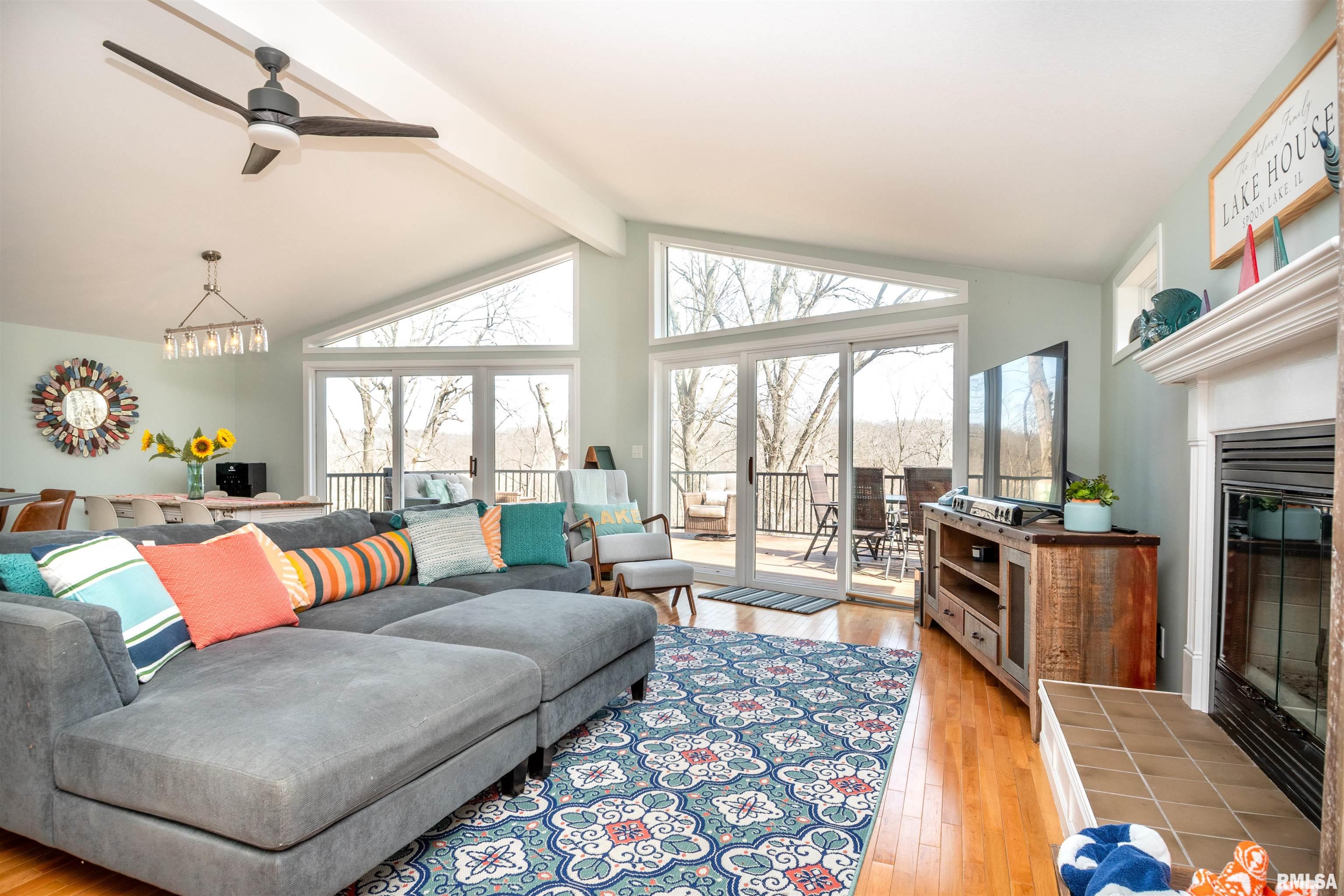 84 Walnut Court Dahinda, IL 61428 - Photo 5 of 53