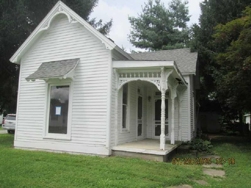 92 Main Street Rosedale, IN 47874 - Photo 1 of 10