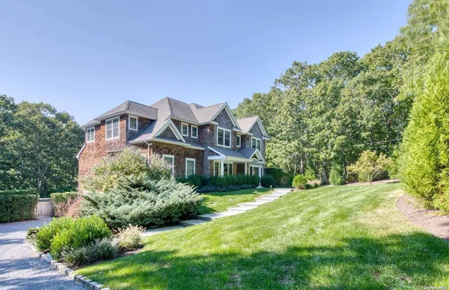 $20,000 | 6 Ocean View Parkway, Southampton, NY 11968