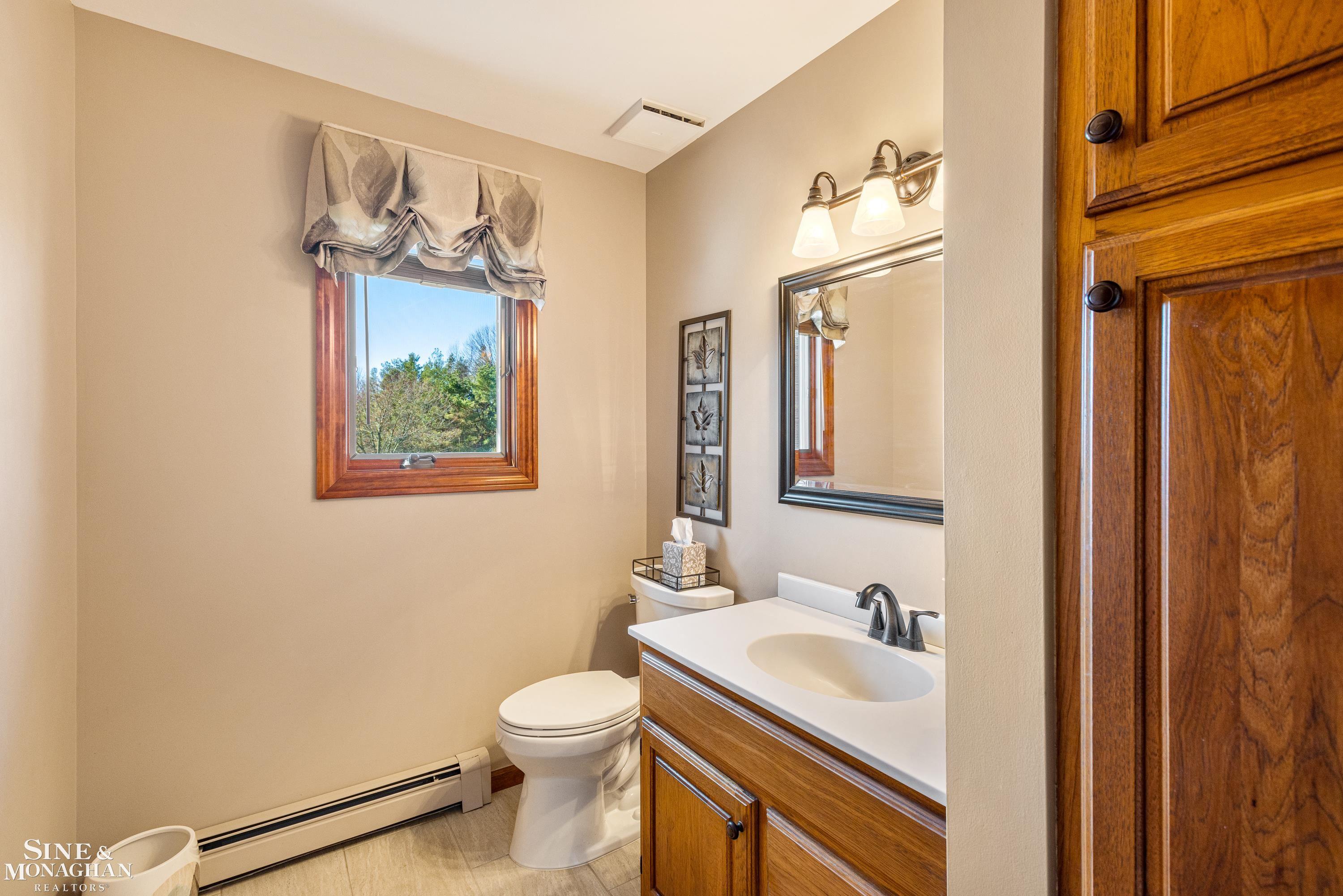 1820 Pug Road St. Clair, MI 48079 - Photo 15 of 59 50135659-b224b0a6-b07e-4463-993f-f652bf591f5a.JPG