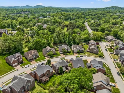 $729,900 | 1009 Stone Ridge Drive, Nashville, TN 37211