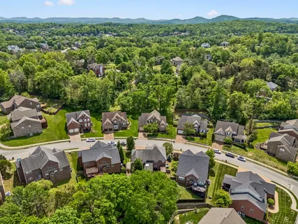 $729,900 | 1009 Stone Ridge Drive, Nashville, TN 37211