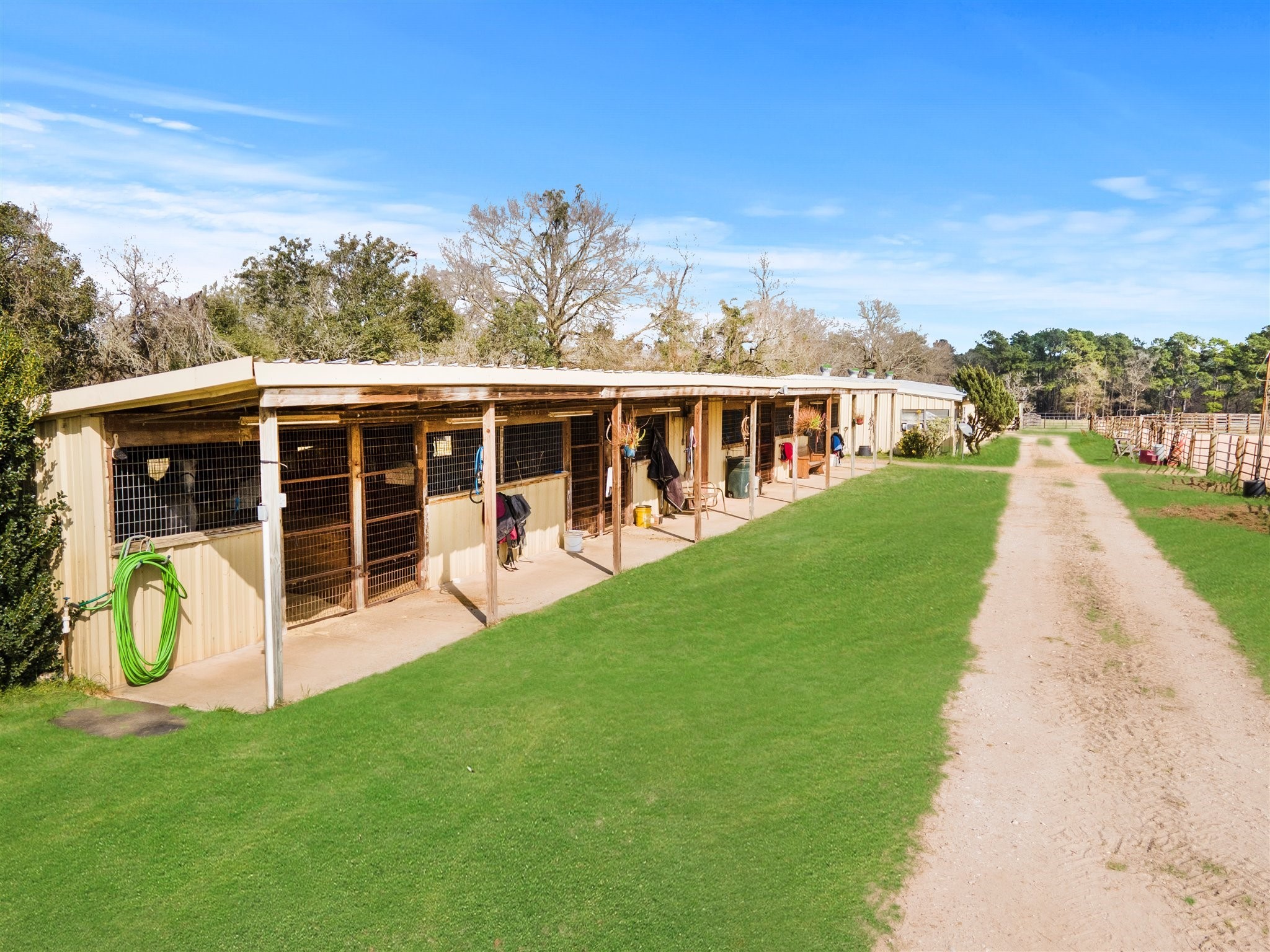 13259 Kidd Road Conroe, TX 77302 - Photo 4 of 46