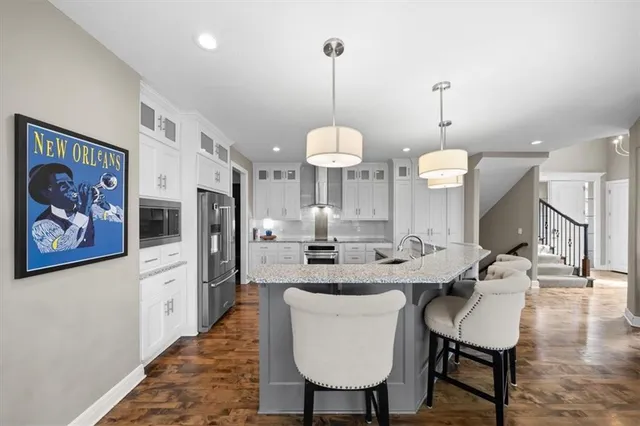 $599,900 | 933 Bridgeshire Drive, Raymore, MO 64083