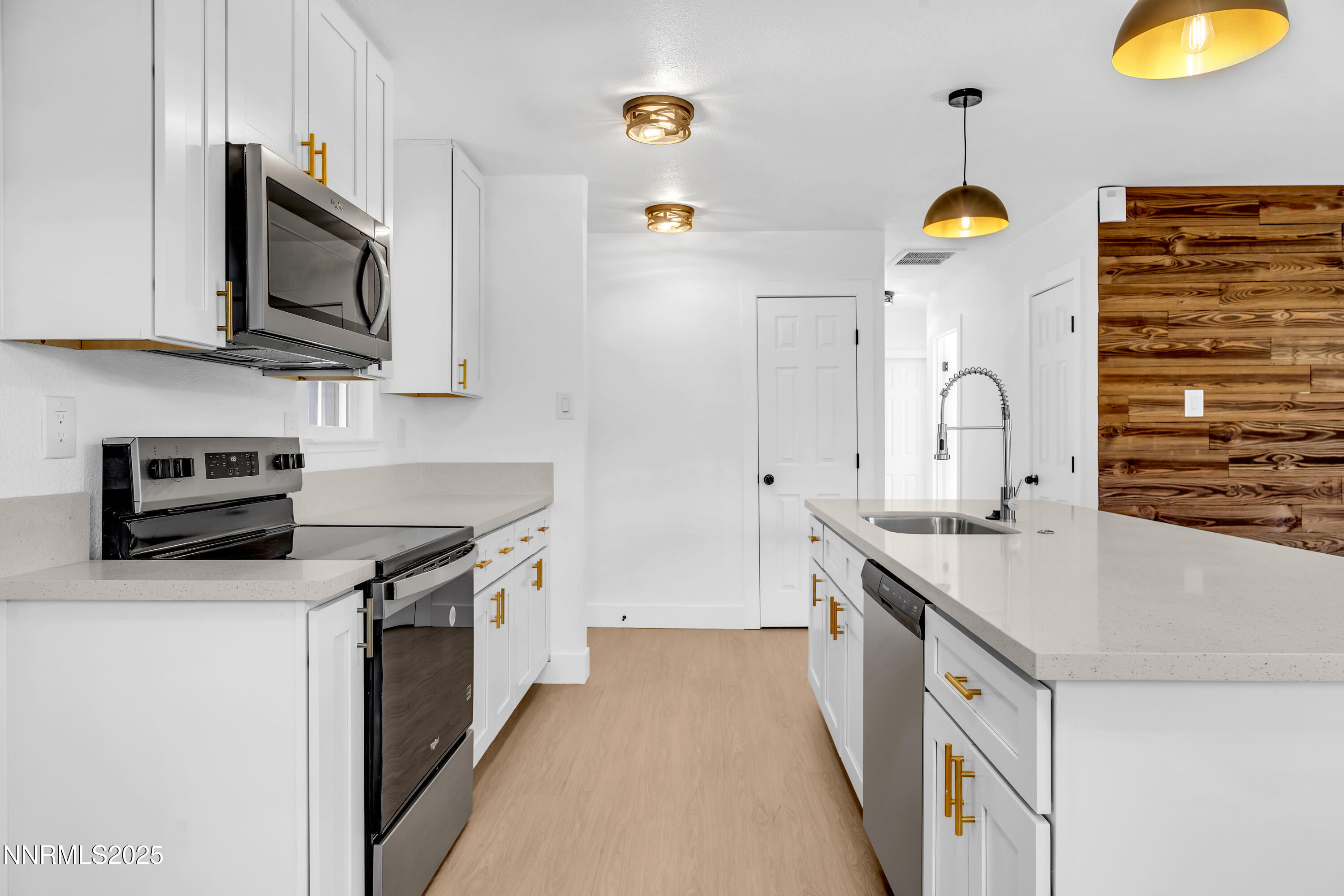 650 Lancaster Drive Reno, NV 89506 - Photo 12 of 27 Lancaster650-012