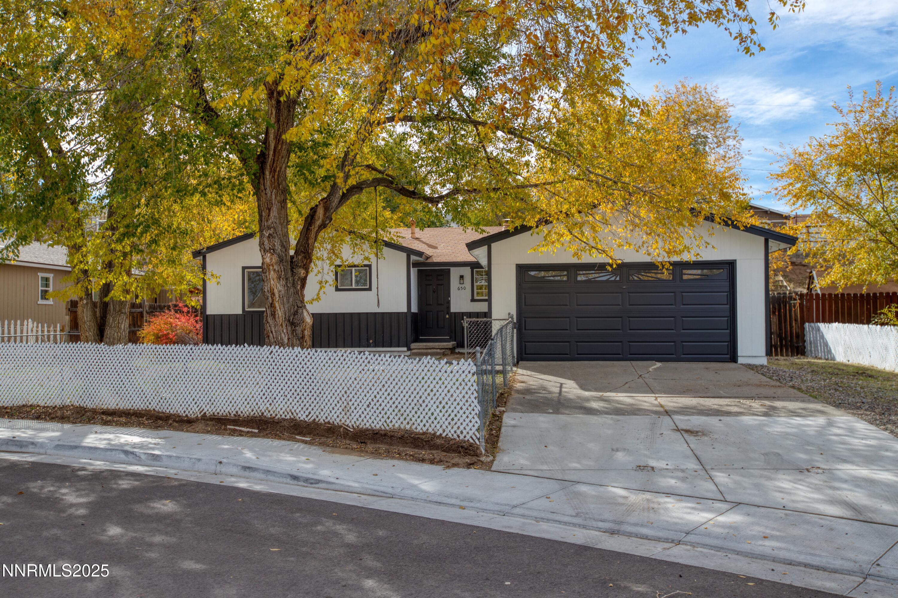 650 Lancaster Drive Reno, NV 89506 - Photo 2 of 27 Lancaster650-001