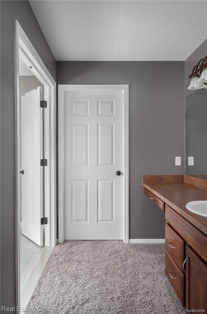 408 Roundview Drive Rochester, MI 48307 - Photo 14 of 32 408 Roundview, Rochester MI, Koteles, 03-11-17-1011-Edit.jpg