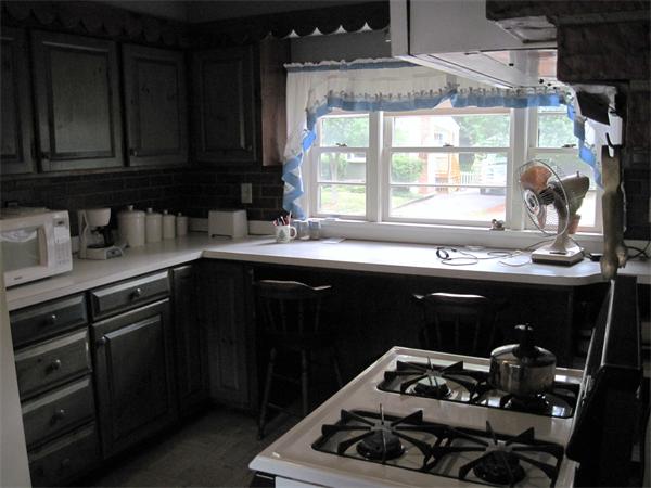 2 Warren Avenue Reading, MA 01867 - Photo 13 of 24 Gallery Image 13