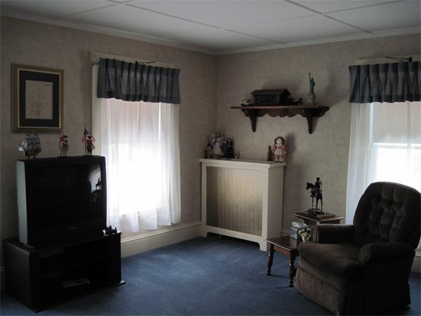 2 Warren Avenue Reading, MA 01867 - Photo 17 of 24 Gallery Image 17