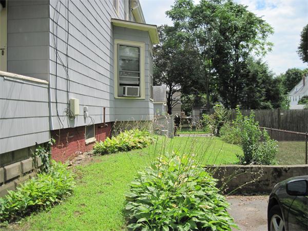 2 Warren Avenue Reading, MA 01867 - Photo 3 of 24 Gallery Image 3