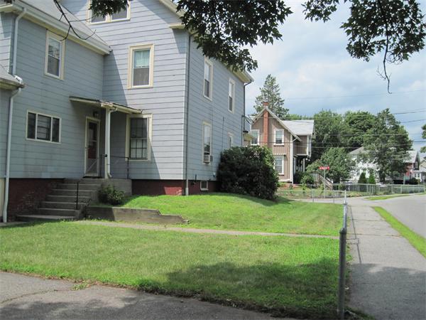 2 Warren Avenue Reading, MA 01867 - Photo 7 of 24 Gallery Image 7