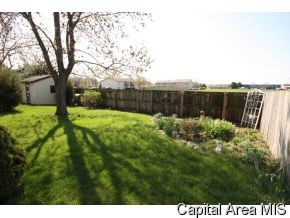 2528 Columbus Circle Springfield, IL 62703 - Photo 9 of 9