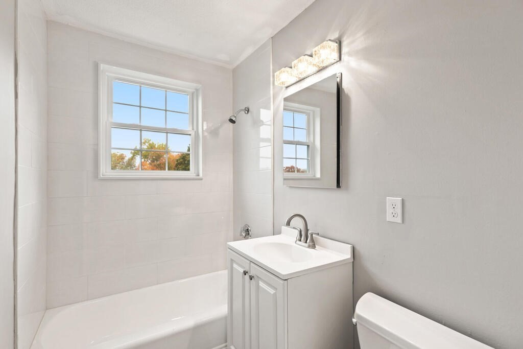 168 Boston Post Road East, Unit 9 Marlborough, MA 01752 - Photo 3 of 21 Gallery Image 3