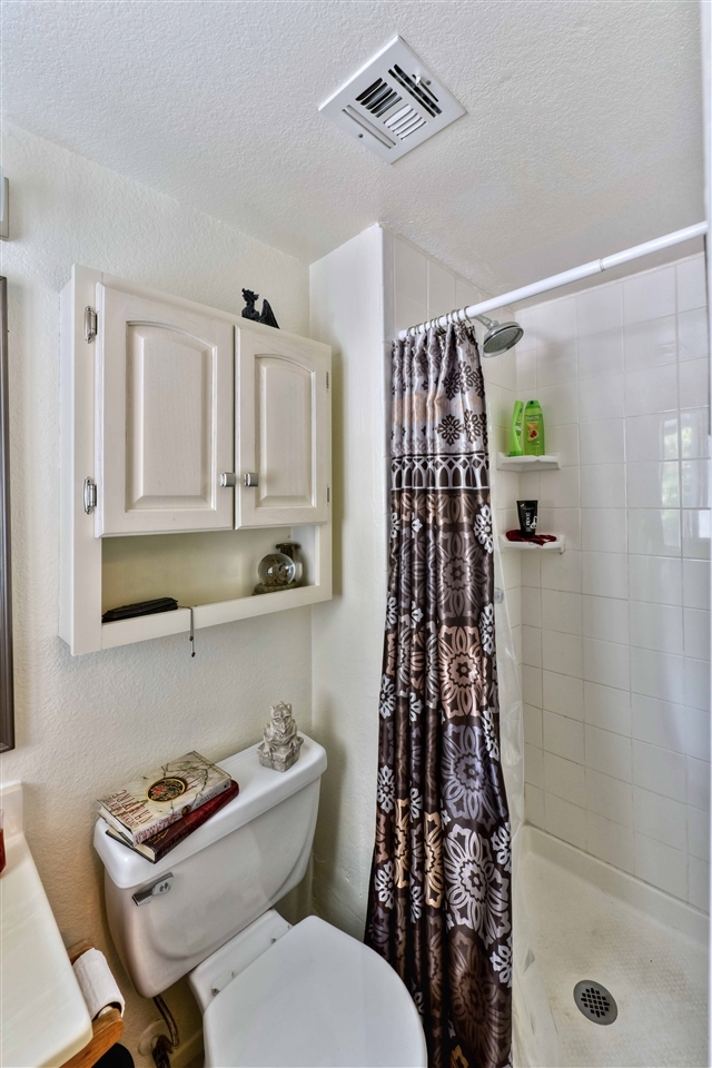 9236 Fanita Rancho Road Santee, CA 92071 - Photo 17 of 22 Gallery Image 17