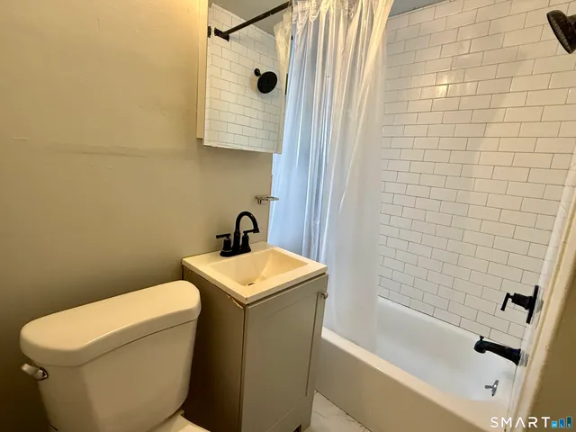 $2,350 | 95 Pope Street, Fairfield, CT 06825