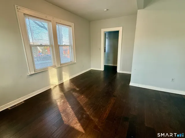 $2,350 | 95 Pope Street, Fairfield, CT 06825