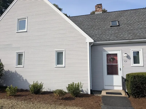 $2,350 | 52 Liberty Street, Unit C2, Plymouth, MA 02360