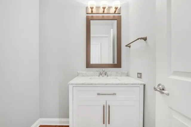 $3,800 | 1000 Cumberland Lane, Buffalo Grove, IL 60089