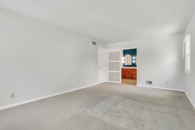 $3,800 | 1000 Cumberland Lane, Buffalo Grove, IL 60089