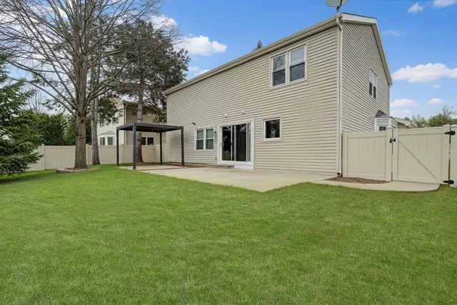 $3,800 | 1000 Cumberland Lane, Buffalo Grove, IL 60089