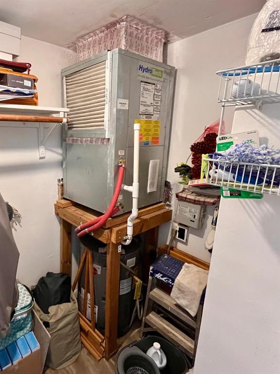 1951 Northeast 39th Street, Unit 361 Lighthouse Point, FL 33064 - Photo 14 of 27 a room with furniture and gym equipment