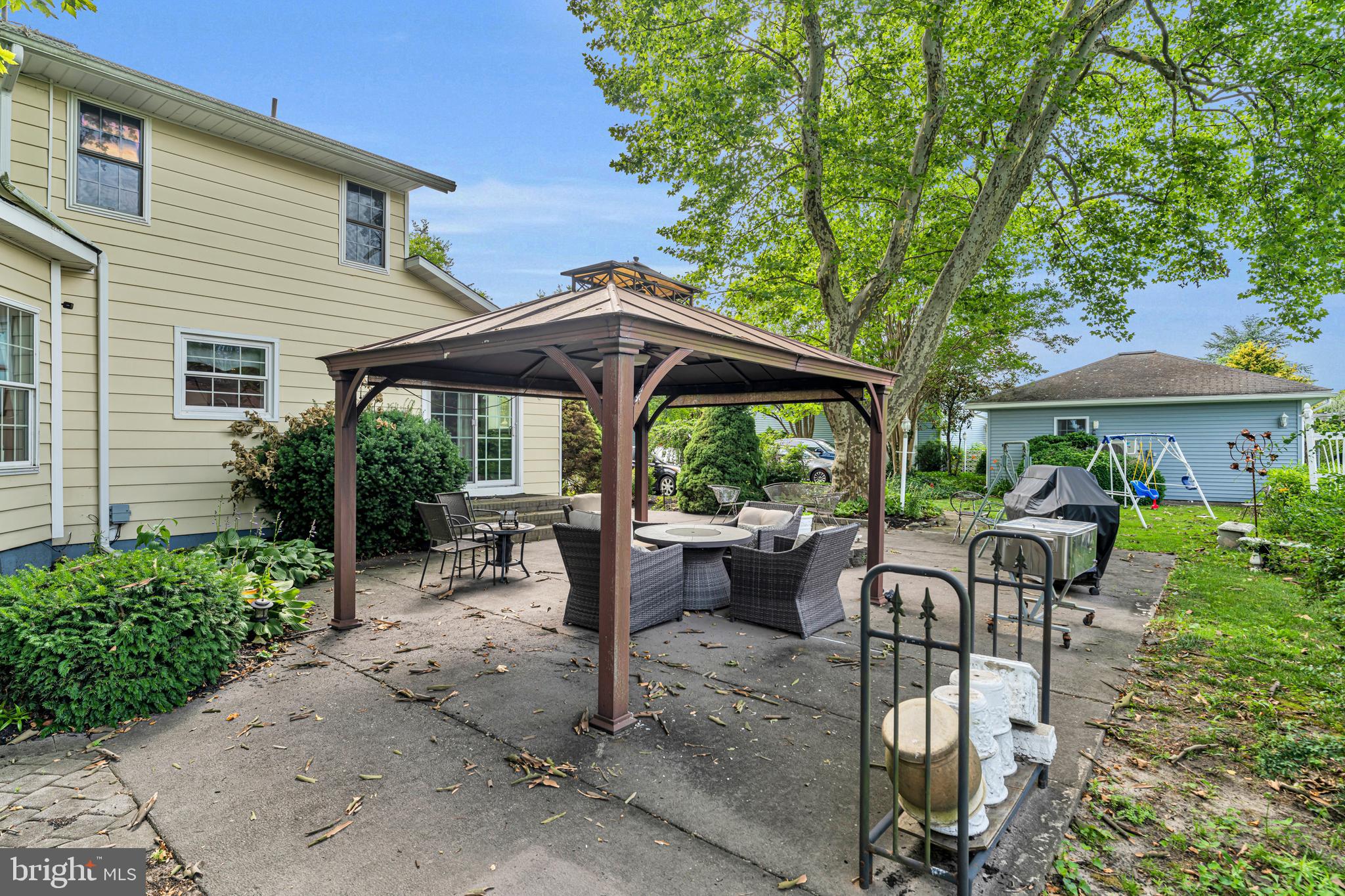 235 Pine Road Hammonton, NJ 08037 - Photo 9 of 67